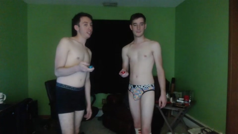2gaymers  20-06-2022